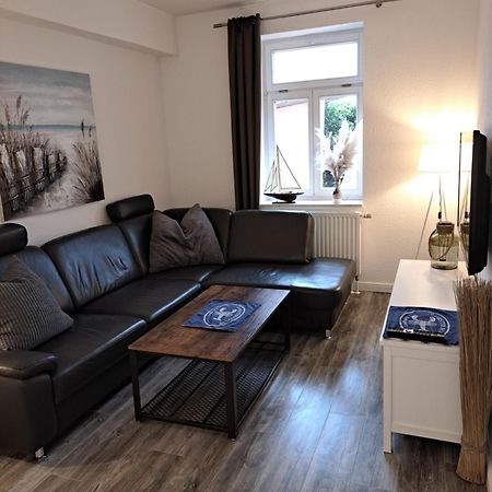 Deutsches Haus Apartments Ломе Екстериор снимка