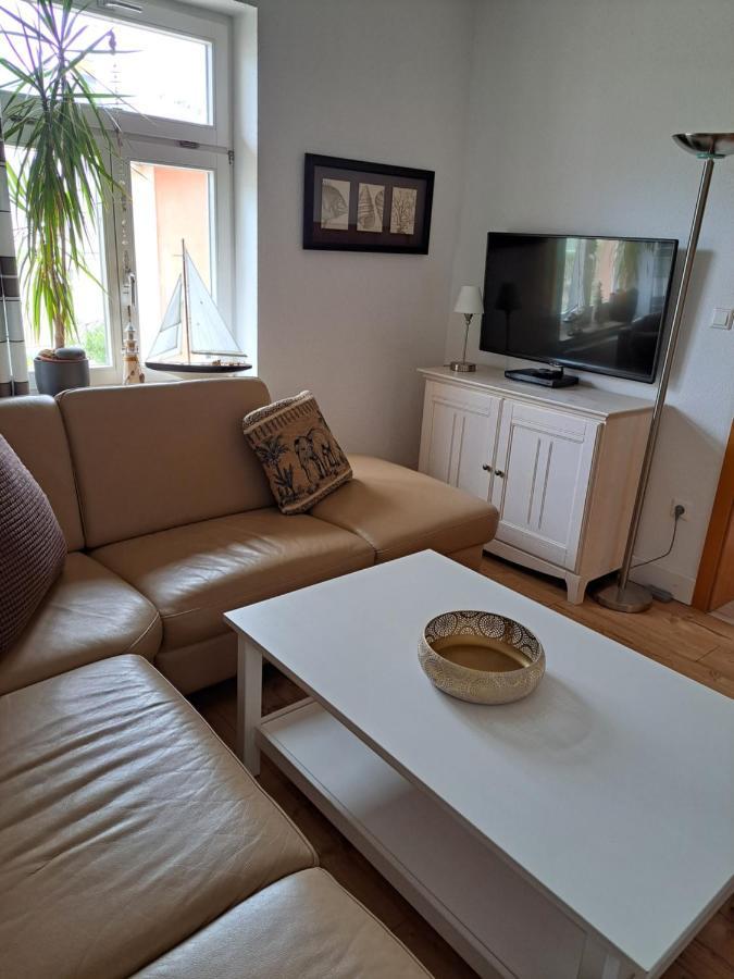 Deutsches Haus Apartments Ломе Екстериор снимка