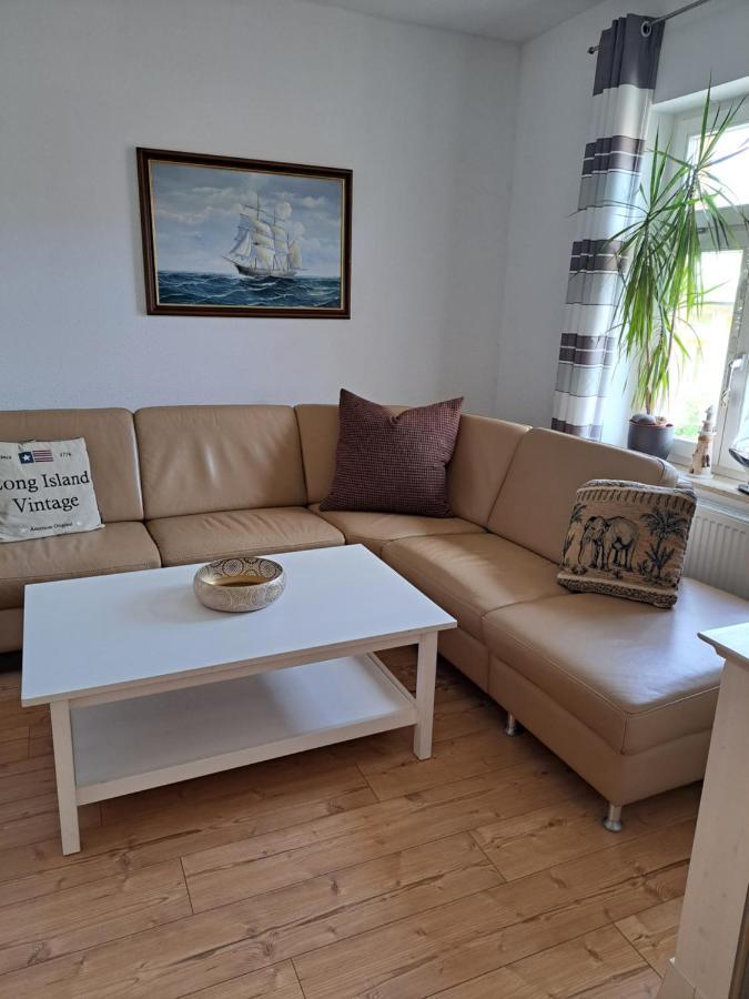 Deutsches Haus Apartments Ломе Екстериор снимка