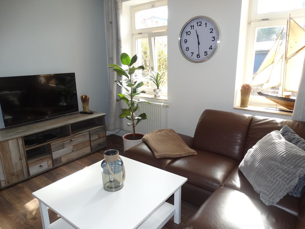 Deutsches Haus Apartments Ломе Екстериор снимка