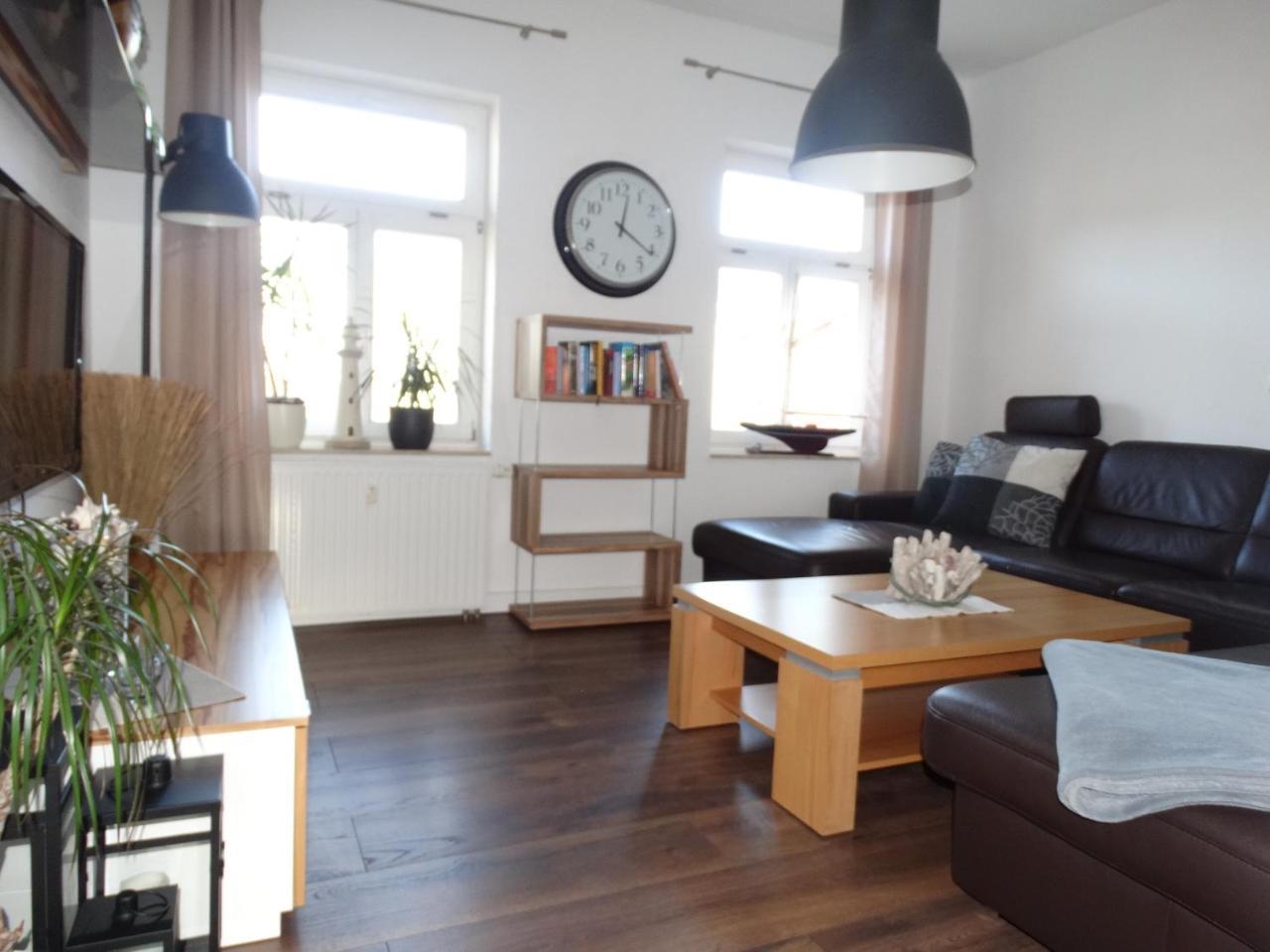 Deutsches Haus Apartments Ломе Екстериор снимка